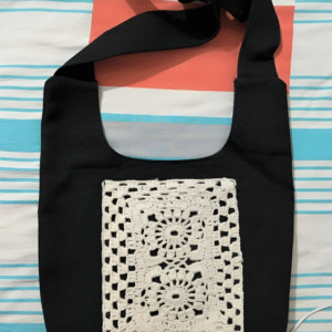 Knots cross body tote bag with crochet patch